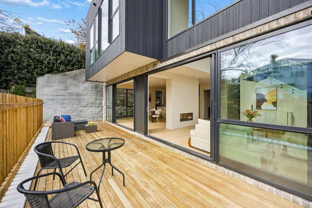 12 Kingsview Road_1