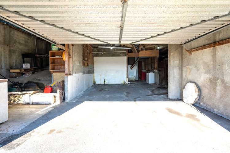 25 Sutcliffe Street St Clair_16