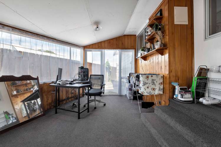 162 Brecon Road Stratford_14