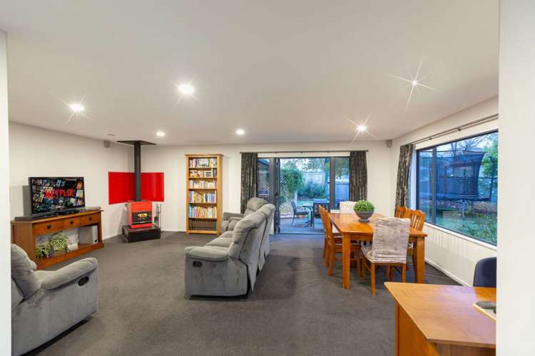 18 Heritage Crescent Richmond_5