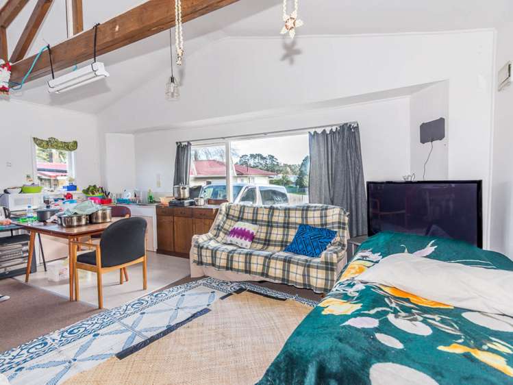 4 Coburg Street Henderson_8