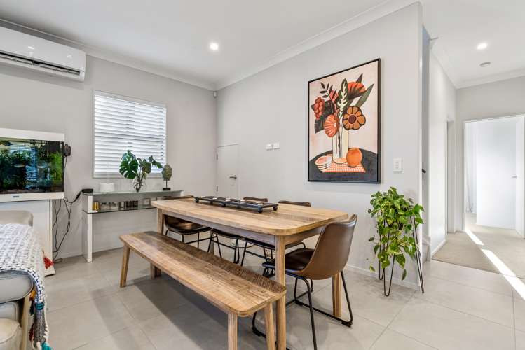 7 Matairangi Avenue Totara Heights_7