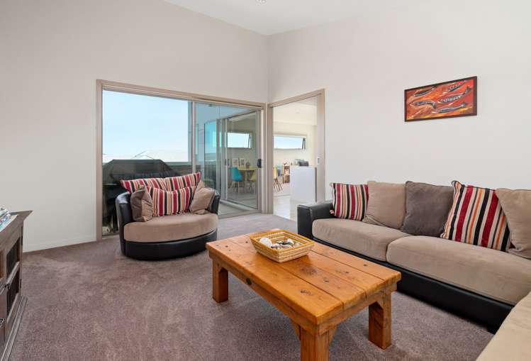 15 Devoy Drive Owhata_24