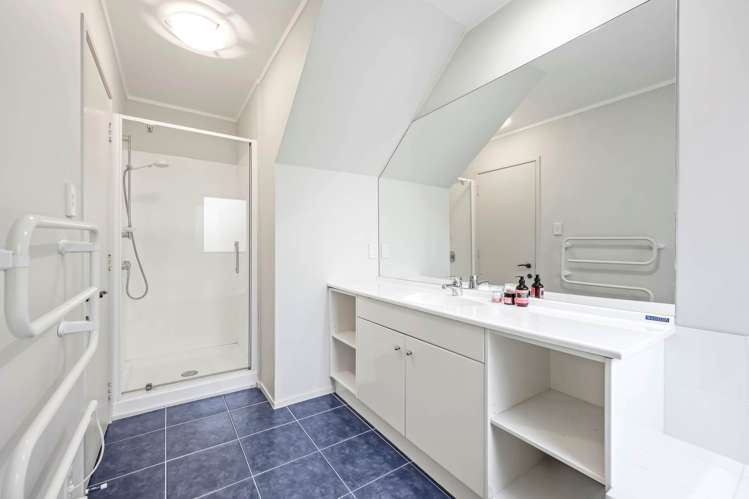 18 Janome Place Bucklands Beach_22