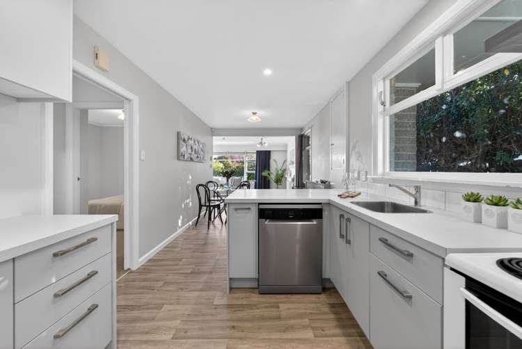 18A Coopers Road Dallington_5