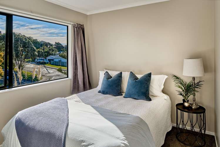 3 Makora Grove Paremata_11