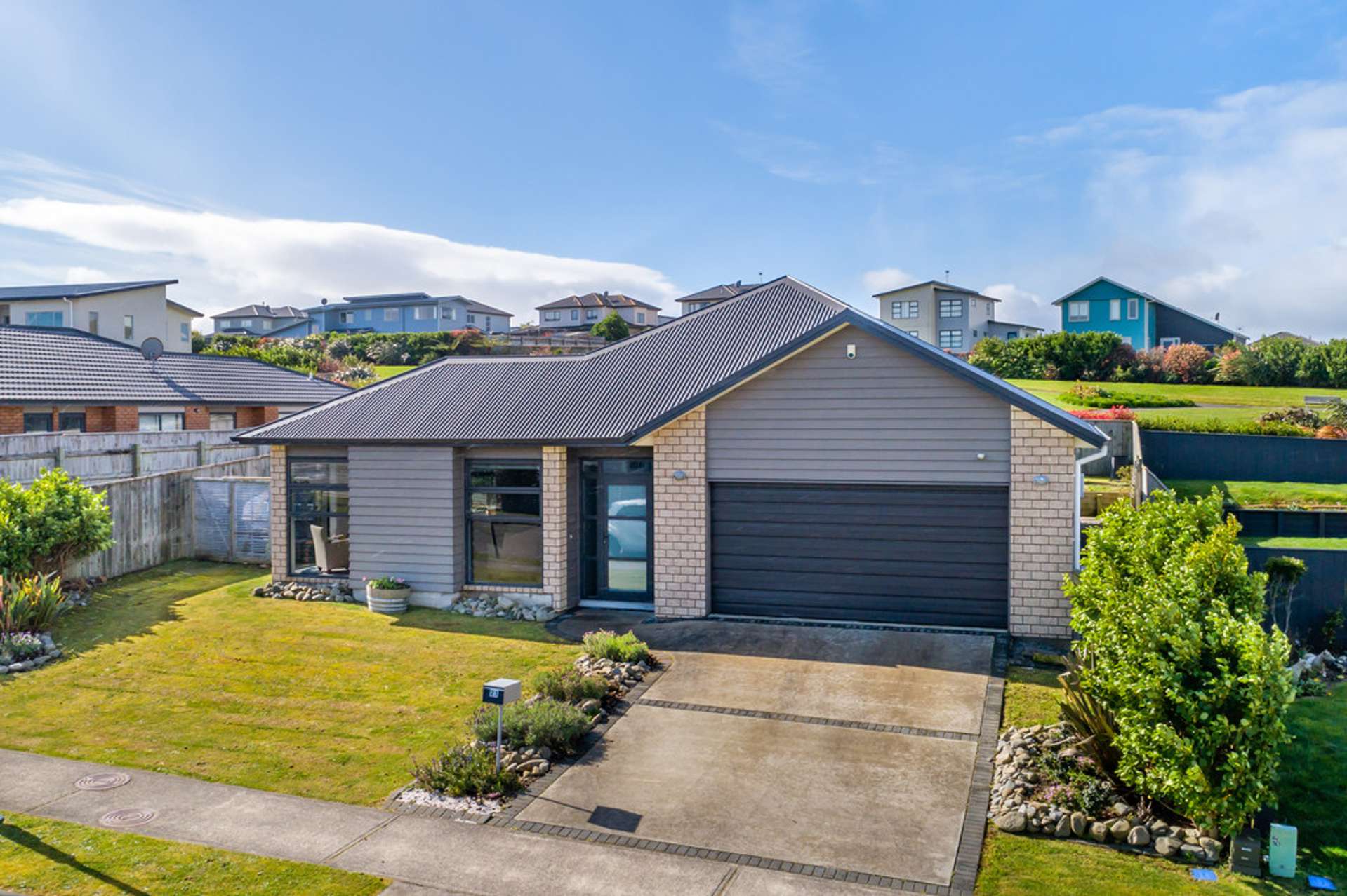 21 Nelson Avenue Aotea_0