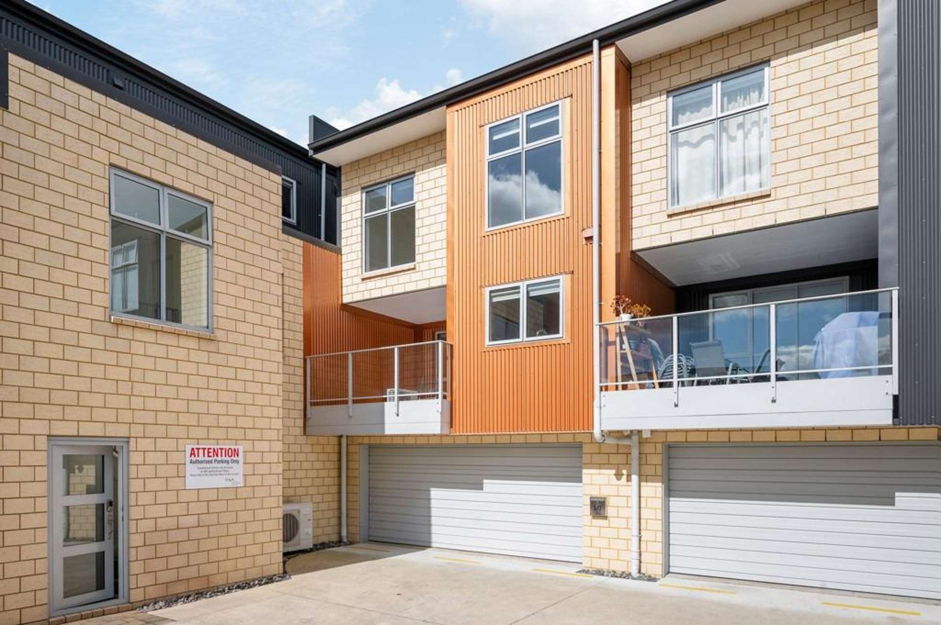 5/7 Vialou Street 10463_0