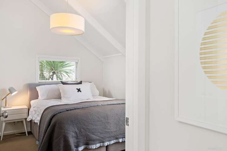 3/5 Seaside Avenue Waterview_9