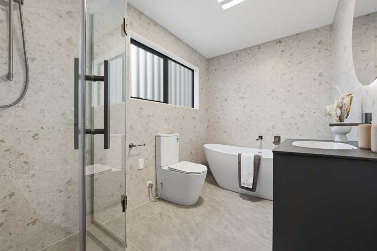 7B Cruickshank Crescent Meadowbank_13