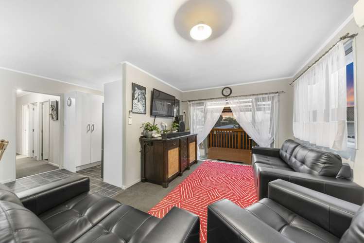2/8 Martha Lane Manurewa_5