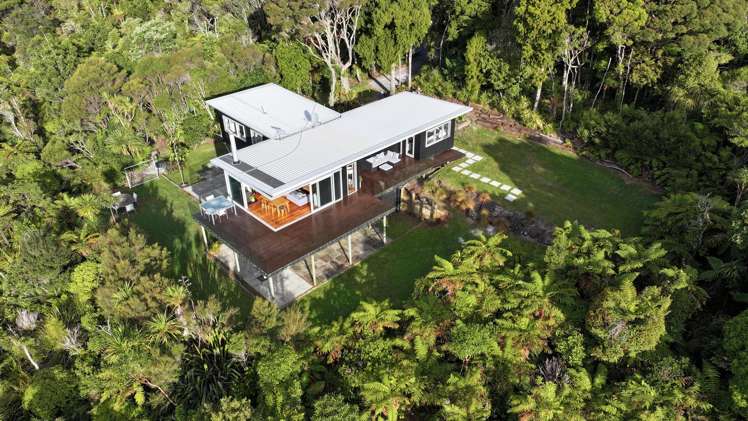 296 Piha Road Piha_91