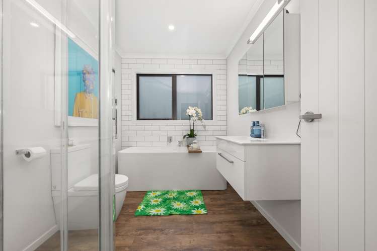 10 Pateke Drive Kenepuru_23