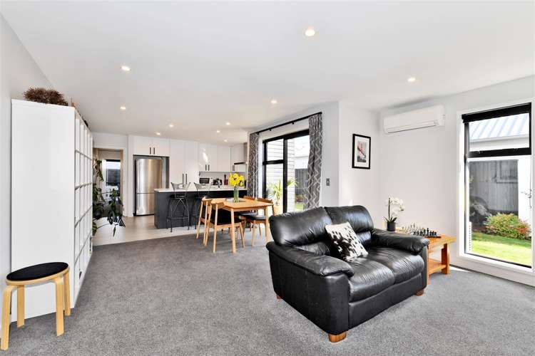 6 Faversham Lane Casebrook_7