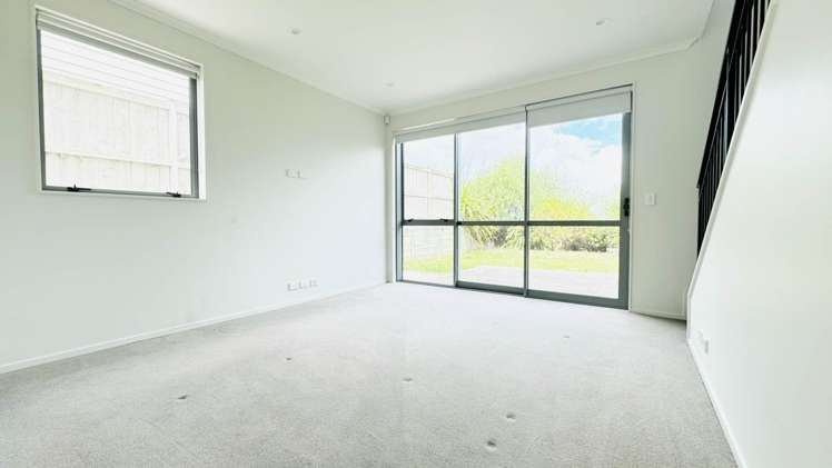 78 Matairangi Avenue Totara Heights_5