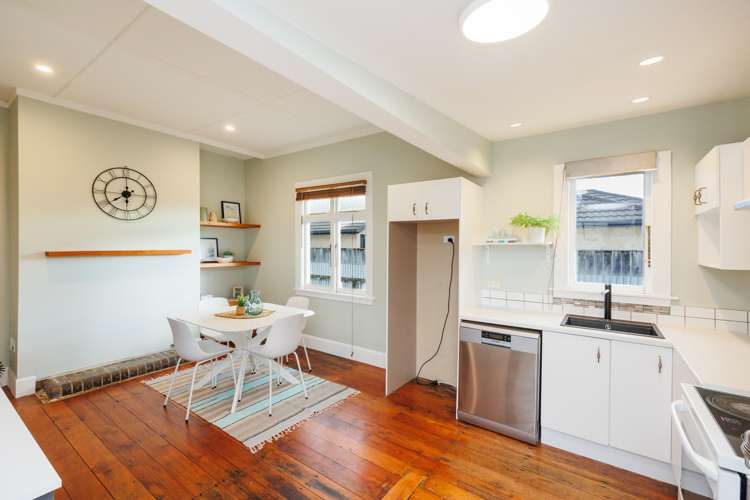 223 College Street West End_6