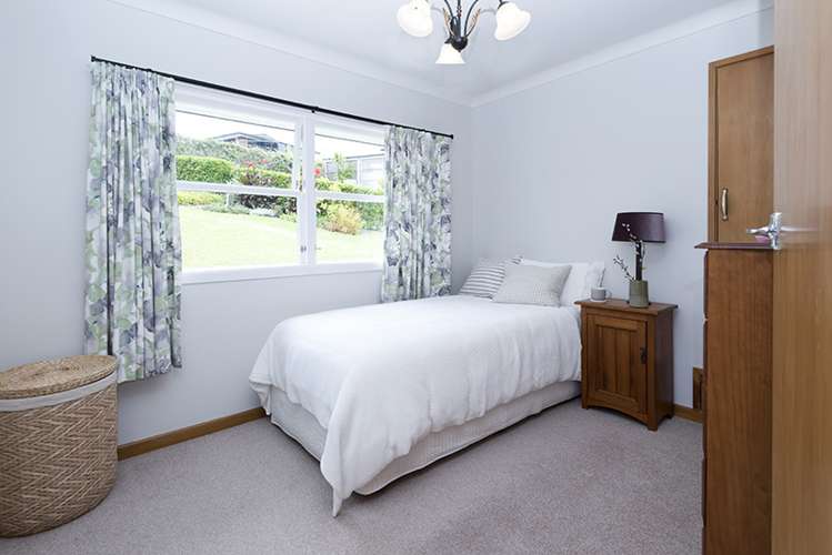 5 Beach Road Mellons Bay_16