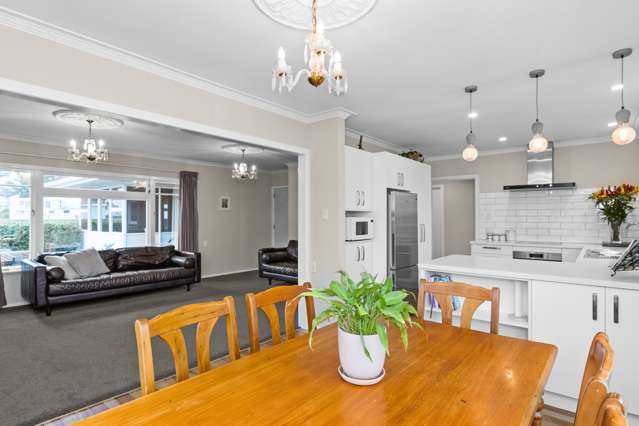 402 Frimley Place Frimley_4