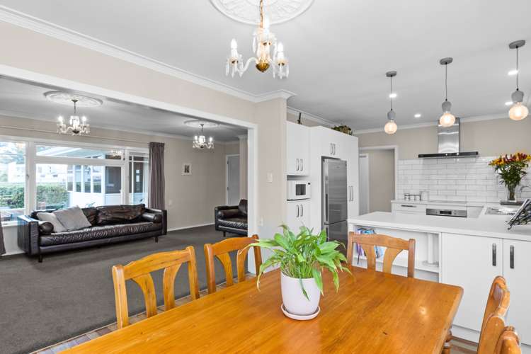 402 Frimley Place Frimley_4