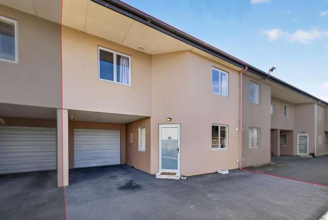 Freehold! Home or Income