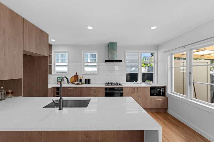 79 Onewa Road Northcote_11