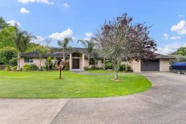 300 Glenbrook Beach Road_1