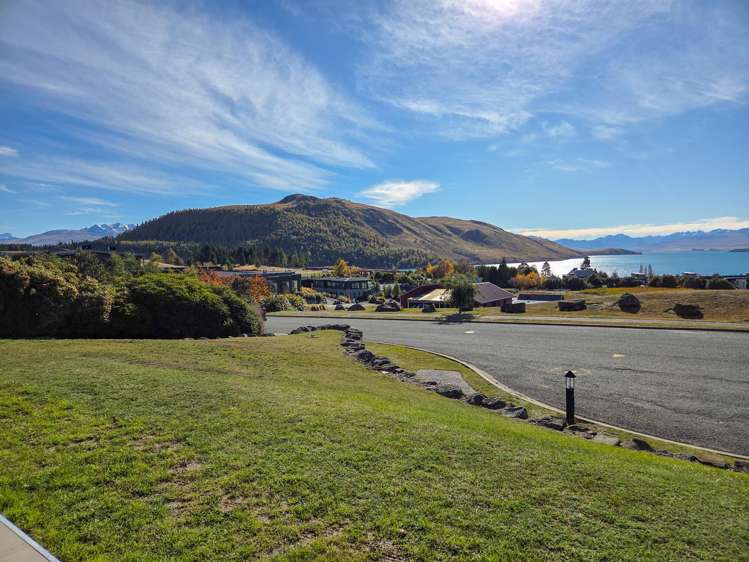 2 Walter Black Place Lake Tekapo_3