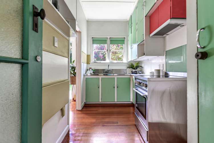 627 Grey Street Hamilton East_16