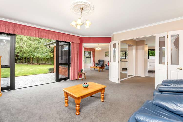 32 Taranaki Drive Woodend_4