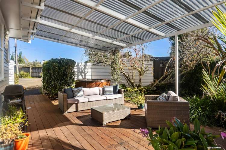 1/7a Woodvale Road Glen Eden_12