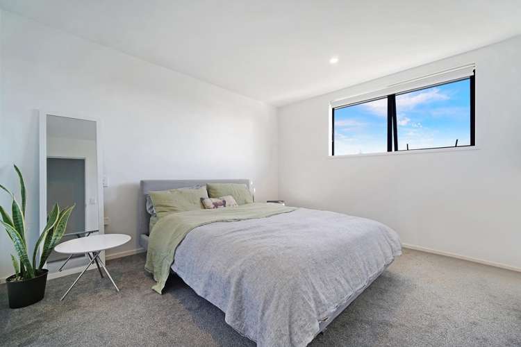 10/24 Yeovil Street 1801_7