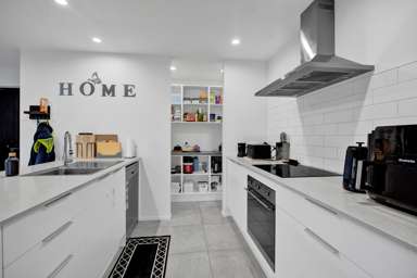 27E Achilles Street_2