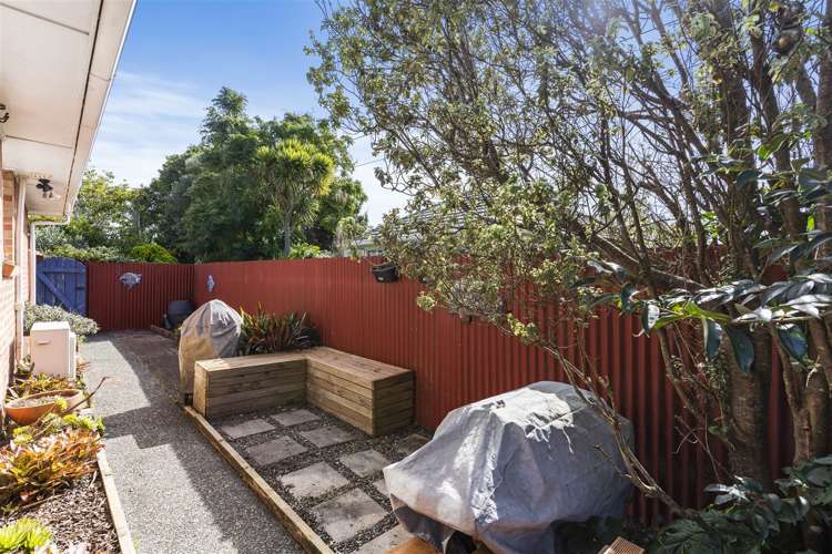 21 Ward Crescent Te Atatu Peninsula_23