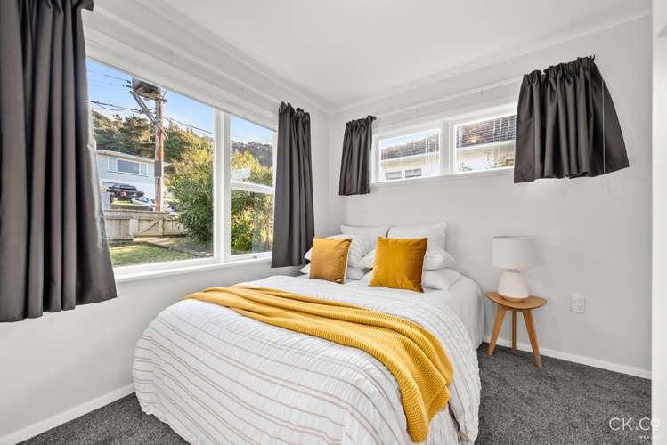 5 Reid Road Wainuiomata_10