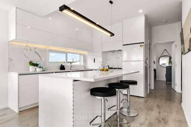 38 Main Highway Ellerslie_2