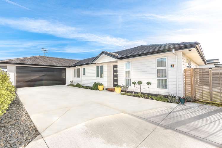16 Magnolia Crescent Tawhero_0
