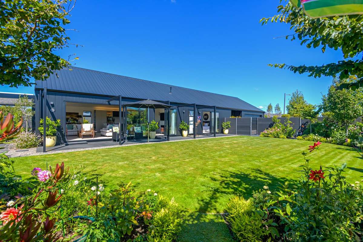 11 Whatman Avenue_0