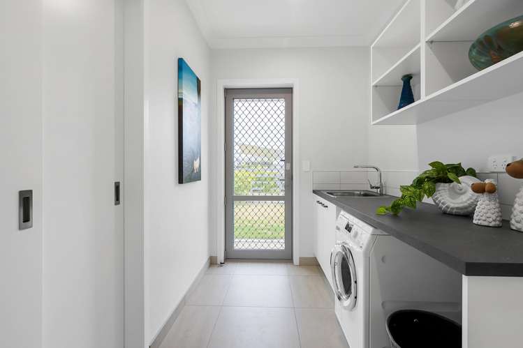 83 Whare Marama Drive Leamington_21