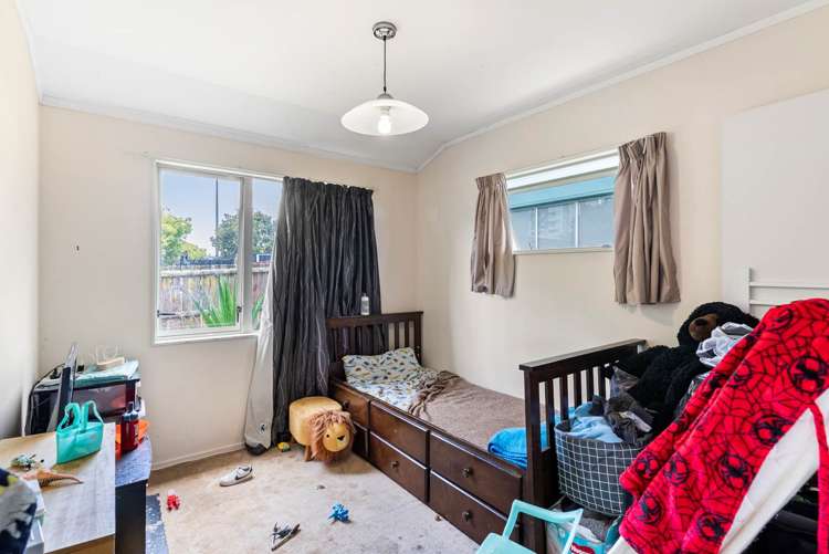 282 West Coast Road Glen Eden_16