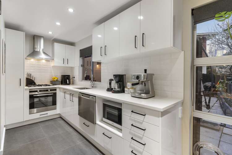 1/7 Alston Avenue Kelston_9