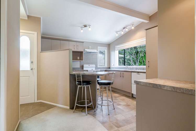 8 Saturn Crescent Milson_5