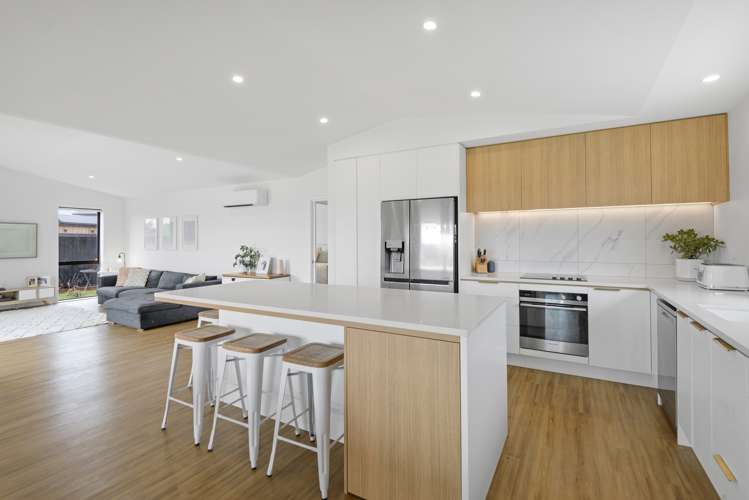 8 Hollard Crescent Lincoln_7