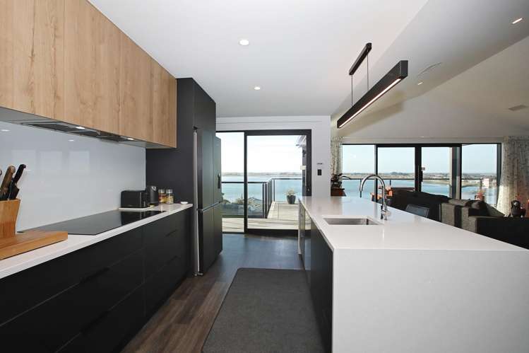 2C Herbert Street Riverton_8
