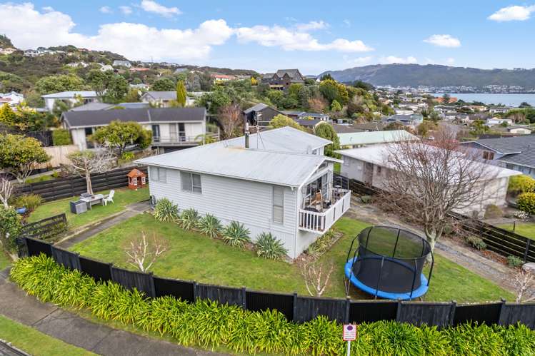 6 Spey Place Papakowhai_24