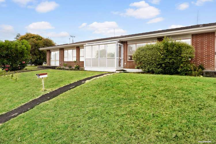 2/2 Vodanovich Road Te Atatu South_3