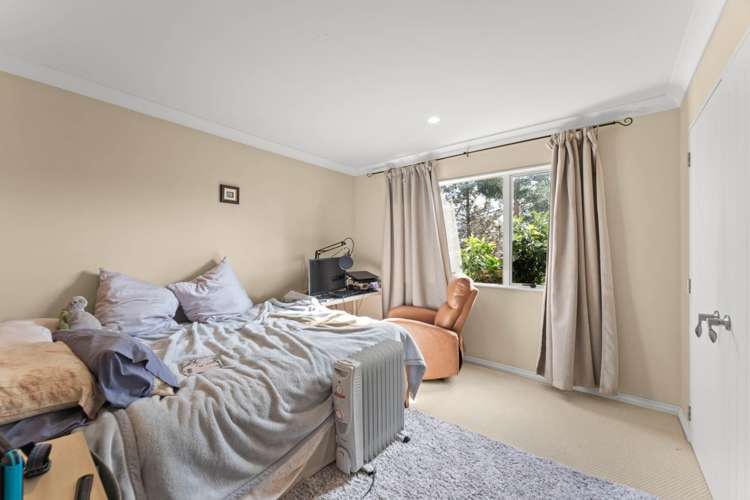 8 Ridge Valley Drive Browns Bay_13