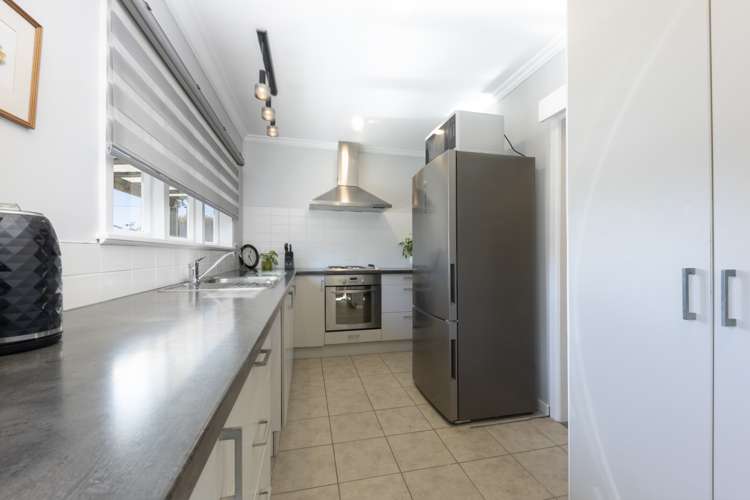 2 Simpson Road Ranui_6