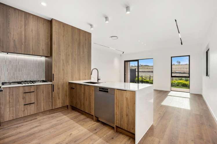 329 Te Taruna Drive Orewa_2