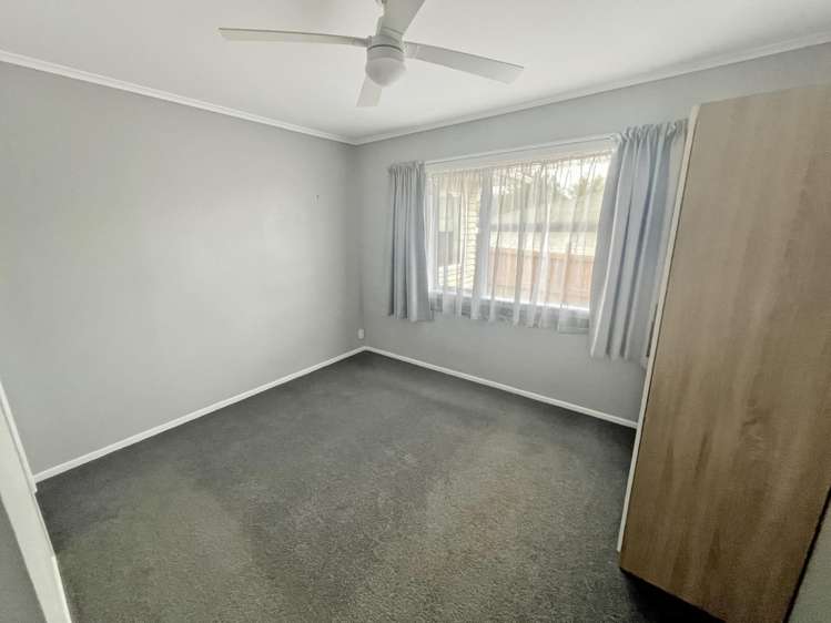 42 Cobham Crescent 11139_3