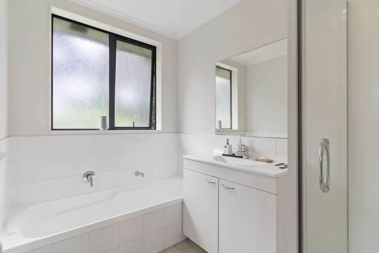 14 Richard Halse Drive Manurewa_8